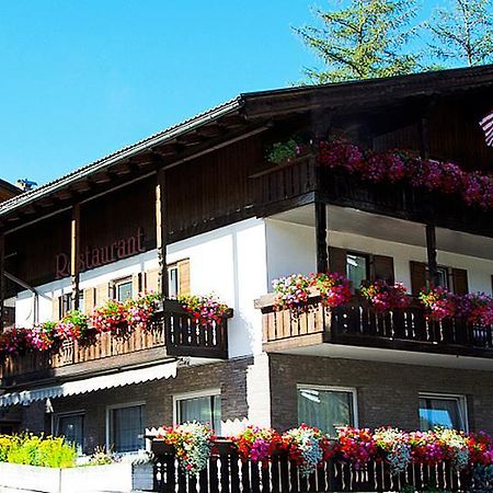 Hotel Ai Pini ヴィーゴ・ディ・ファッサ エクステリア 写真